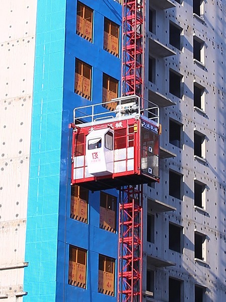 河南郑州建筑施工电梯哪家好？